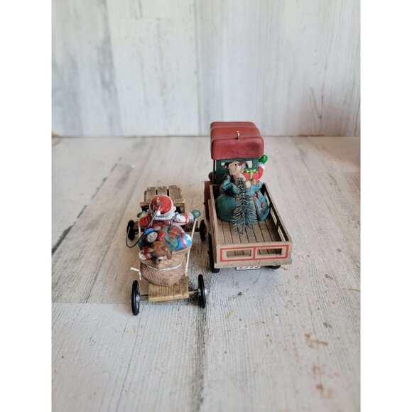 Hallmark here comes Santa car vintage ornament Xmas set - Picture 5 of 6